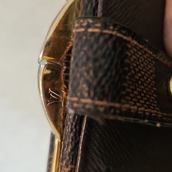 ✨️AUTHENTIC✨️ Louis Vuitton Ebene Damier Kiss Wallet - Picture 9 of 16